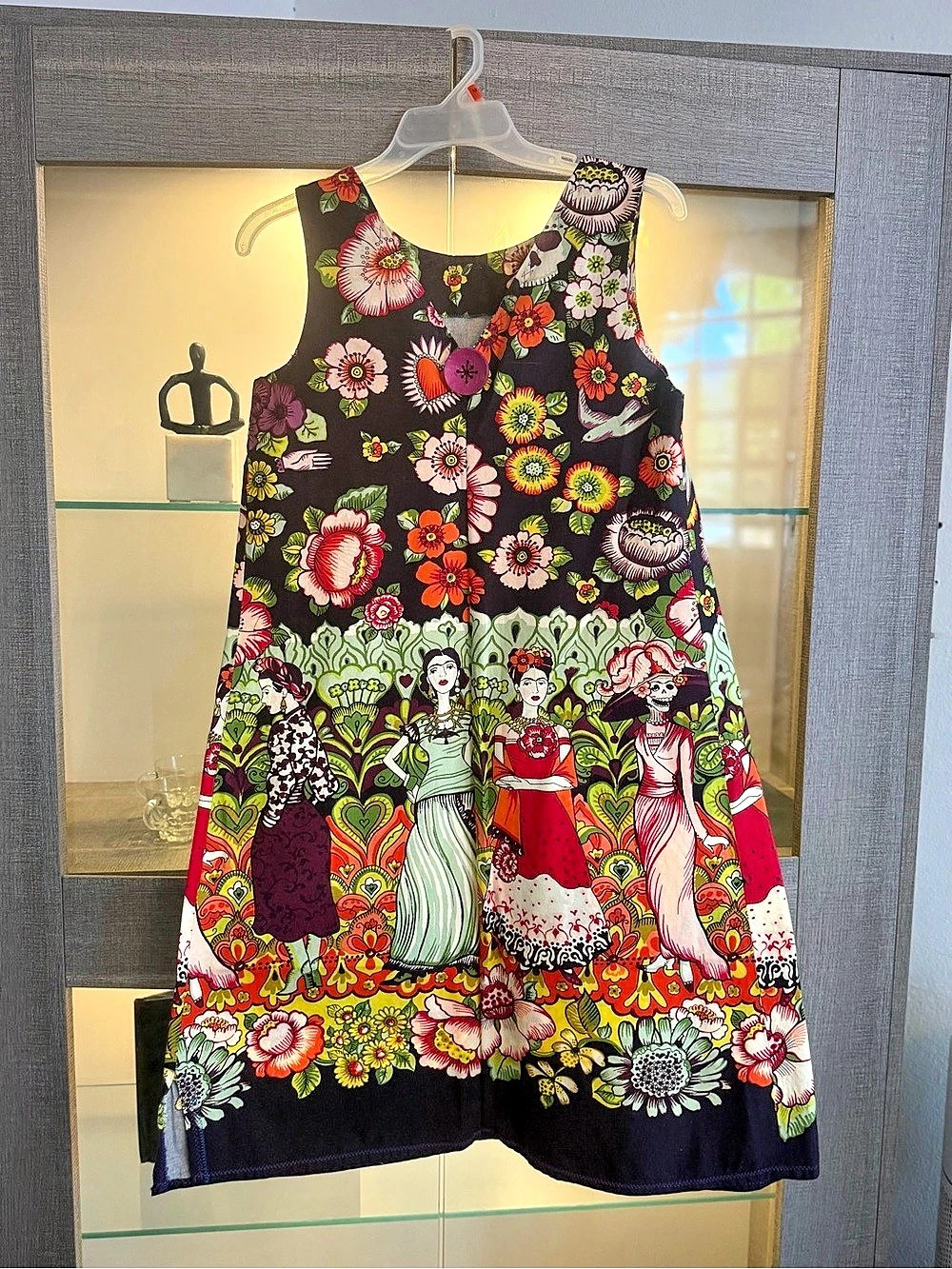 Floral Print Sleeveless Dress in Black